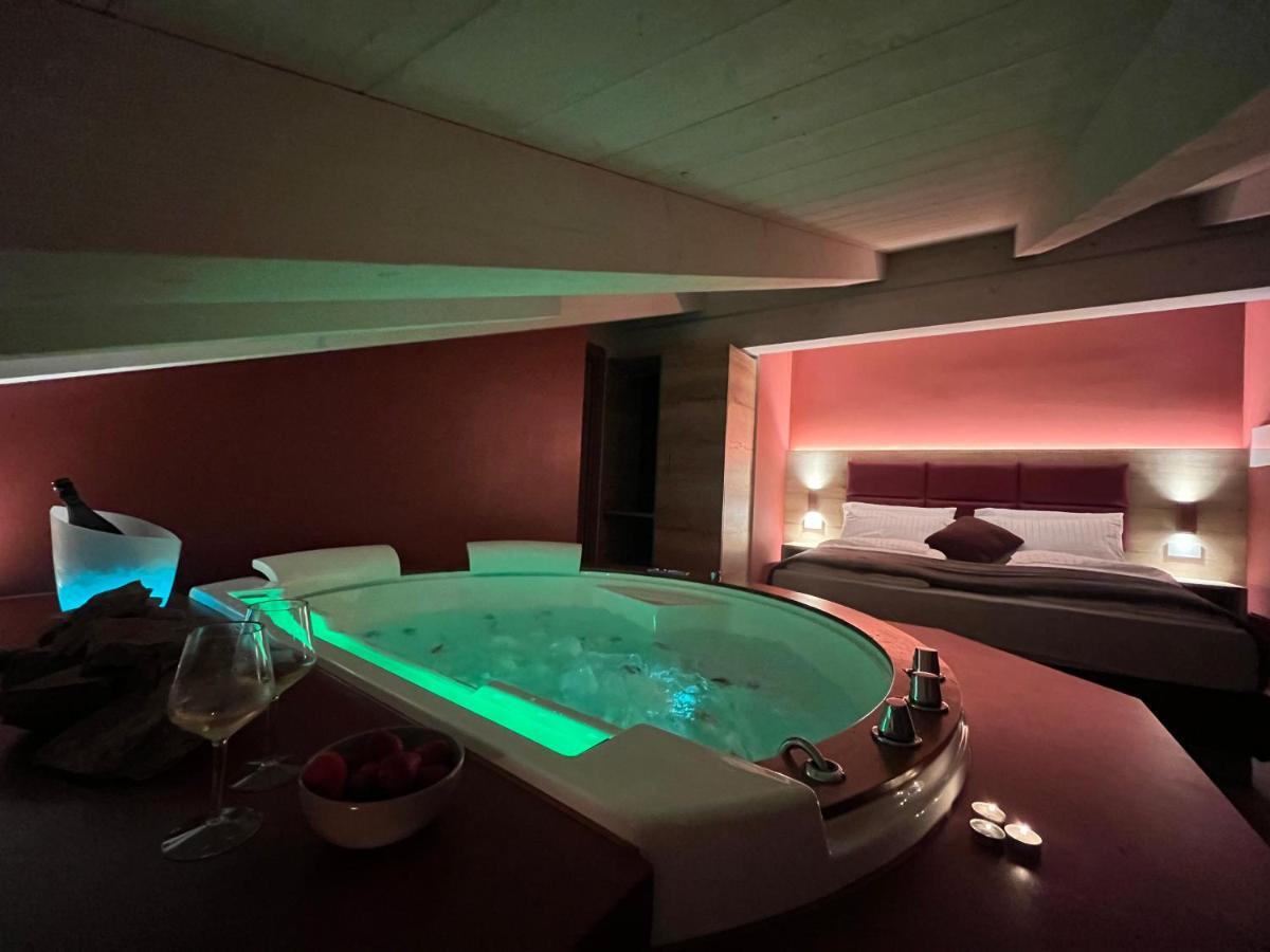 Le Rocce Val Di Non - Quality Room & Breakfast Tassullo Exterior photo