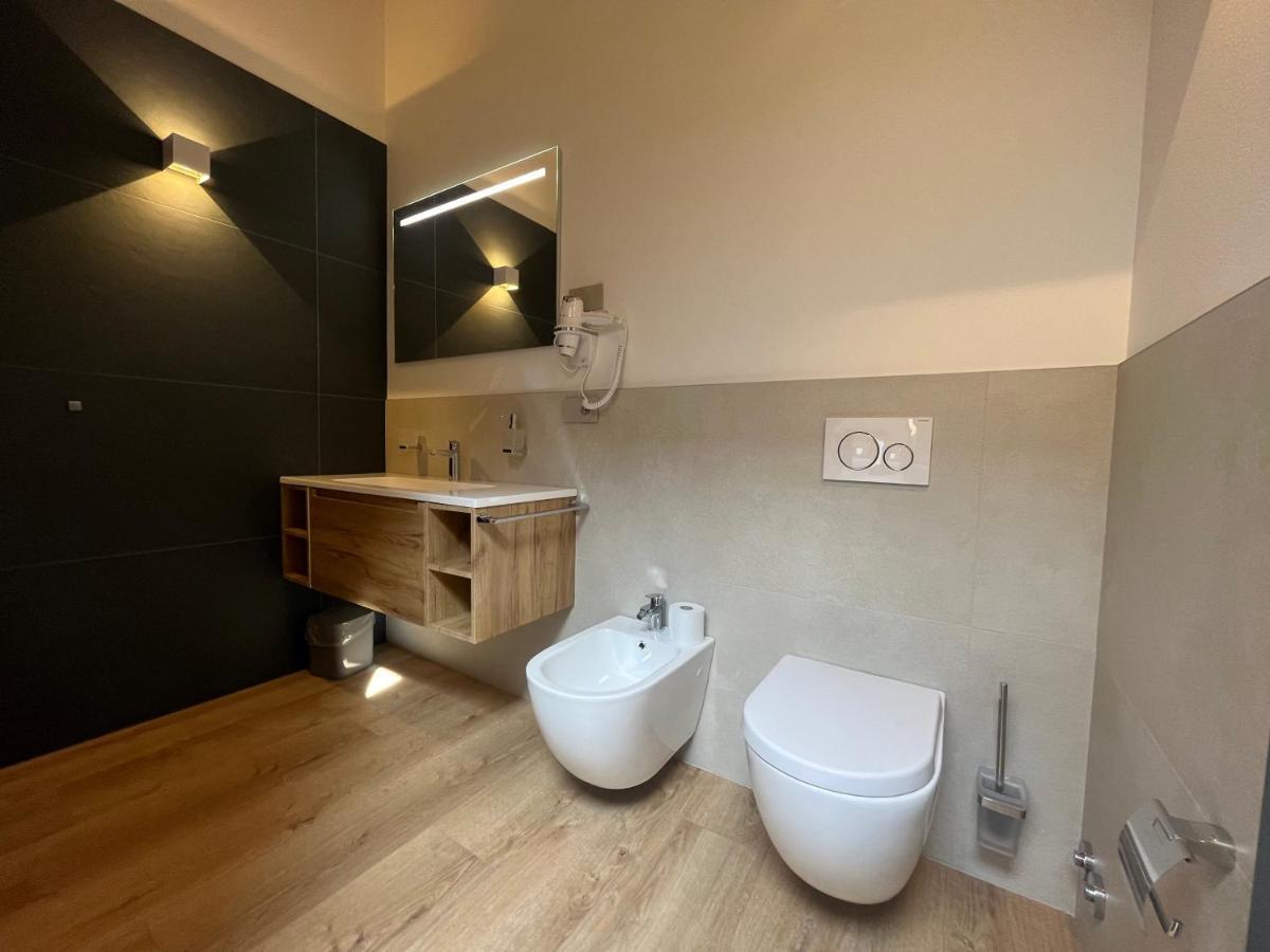 Le Rocce Val Di Non - Quality Room & Breakfast Tassullo Exterior photo
