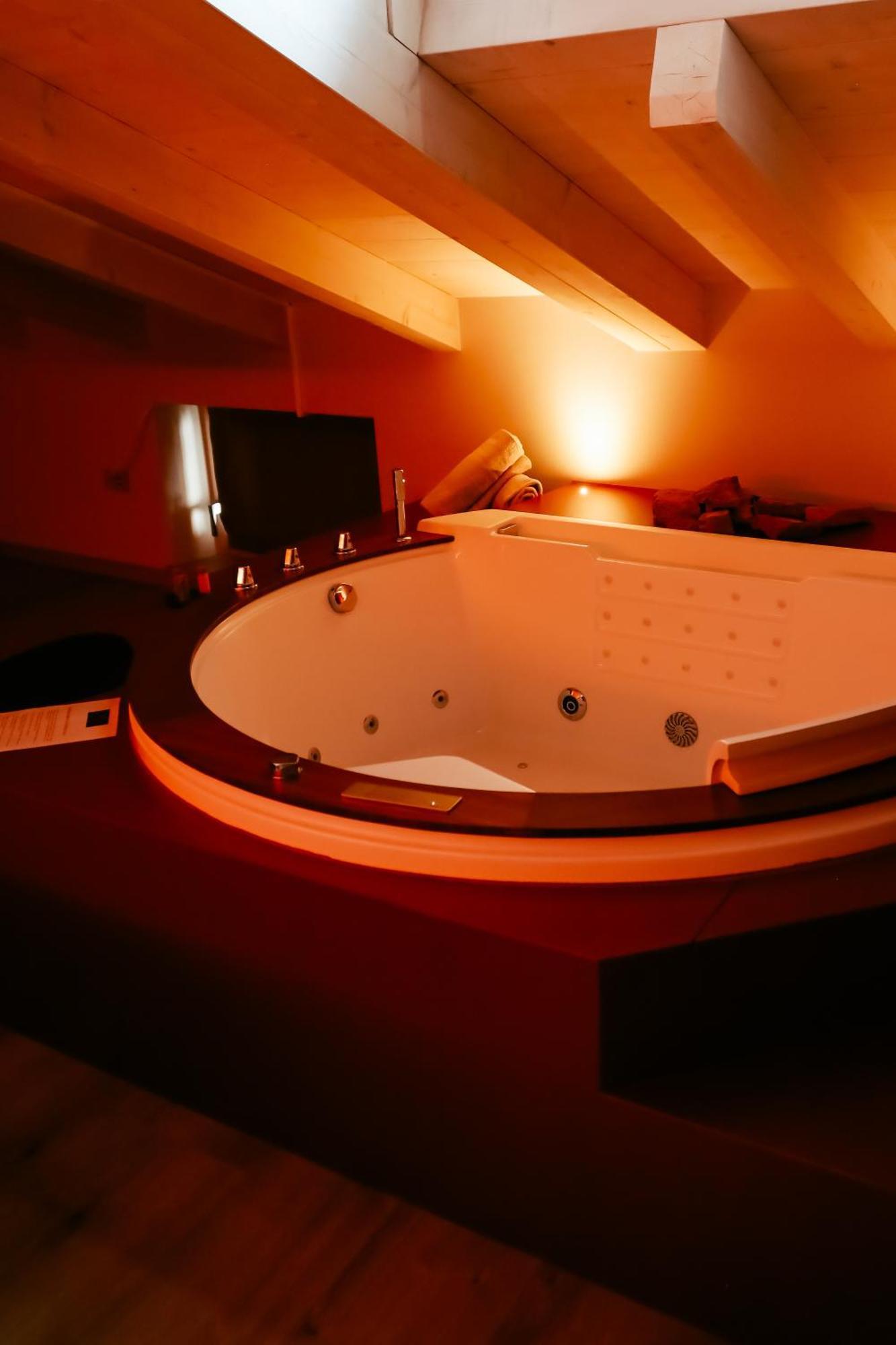 Le Rocce Val Di Non - Quality Room & Breakfast Tassullo Exterior photo