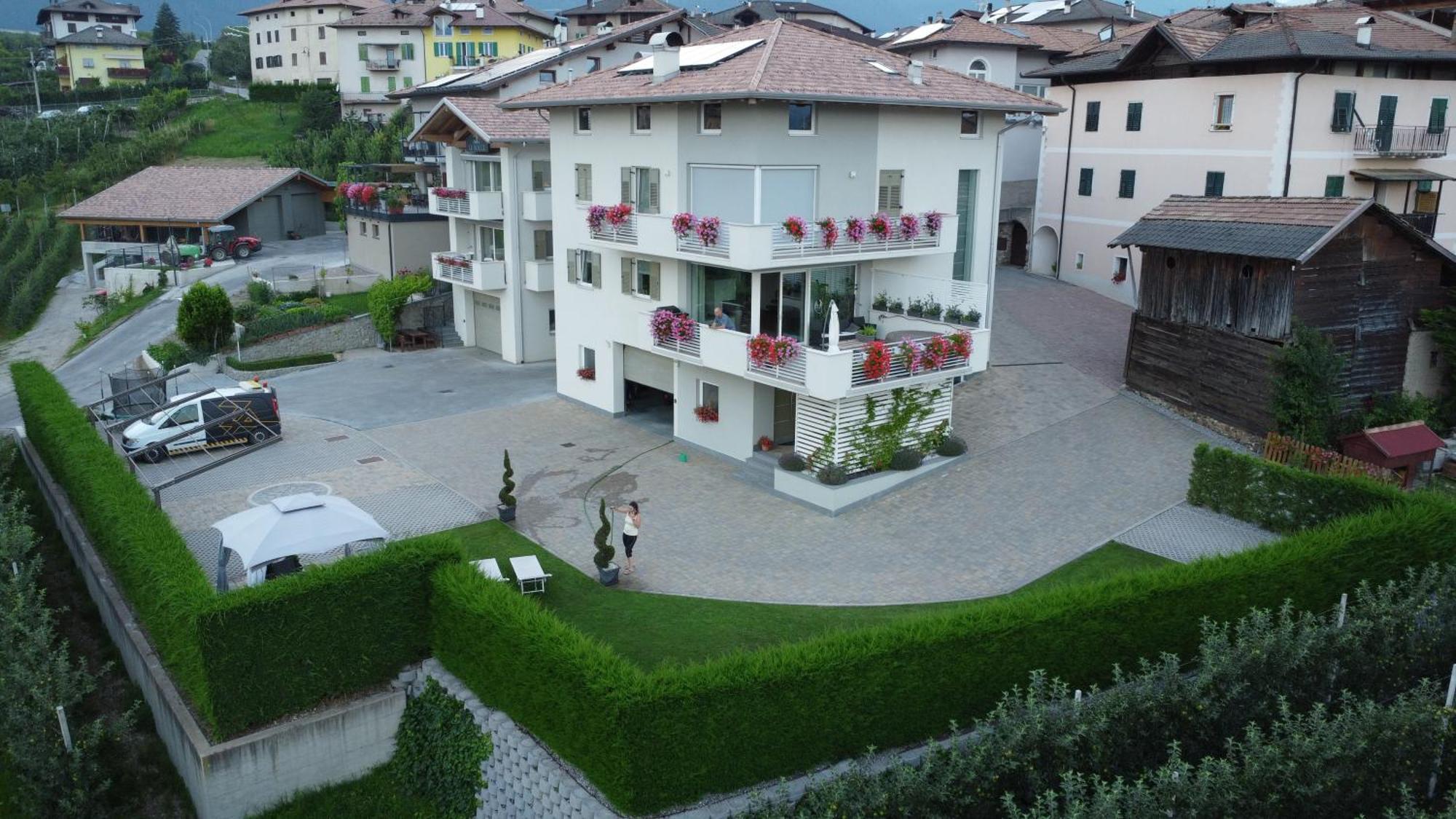 Le Rocce Val Di Non - Quality Room & Breakfast Tassullo Exterior photo